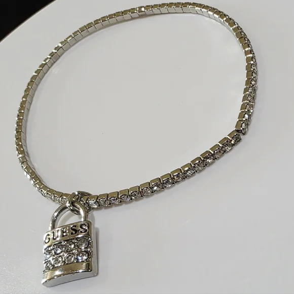 Silver GUESS Lock Charm Prong-set White Rhinestone Stretch OSFA Bracelet - Picture 2 of 7